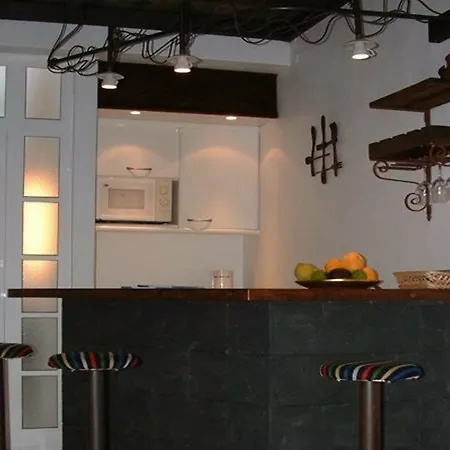 Angelus Apartment